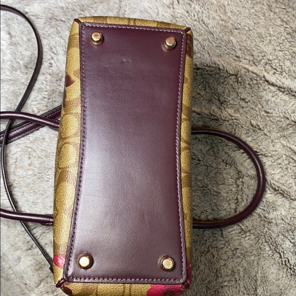 🌹SOLD 🌹 Authentic Coach mini - Picture 4 of 5